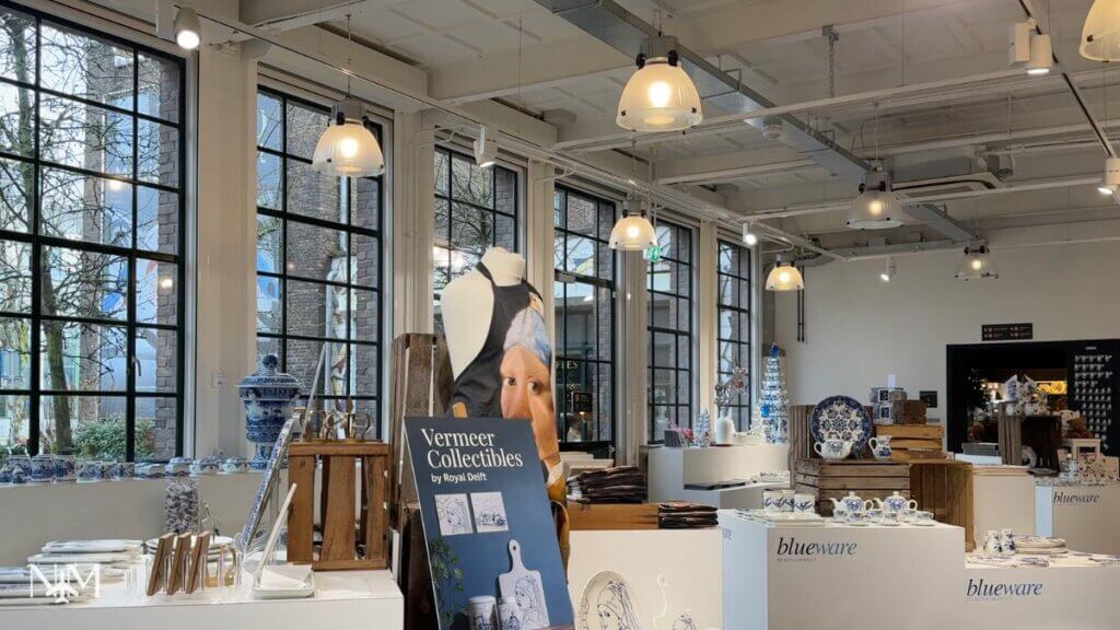 a visit inside the Royal Delft Museum 