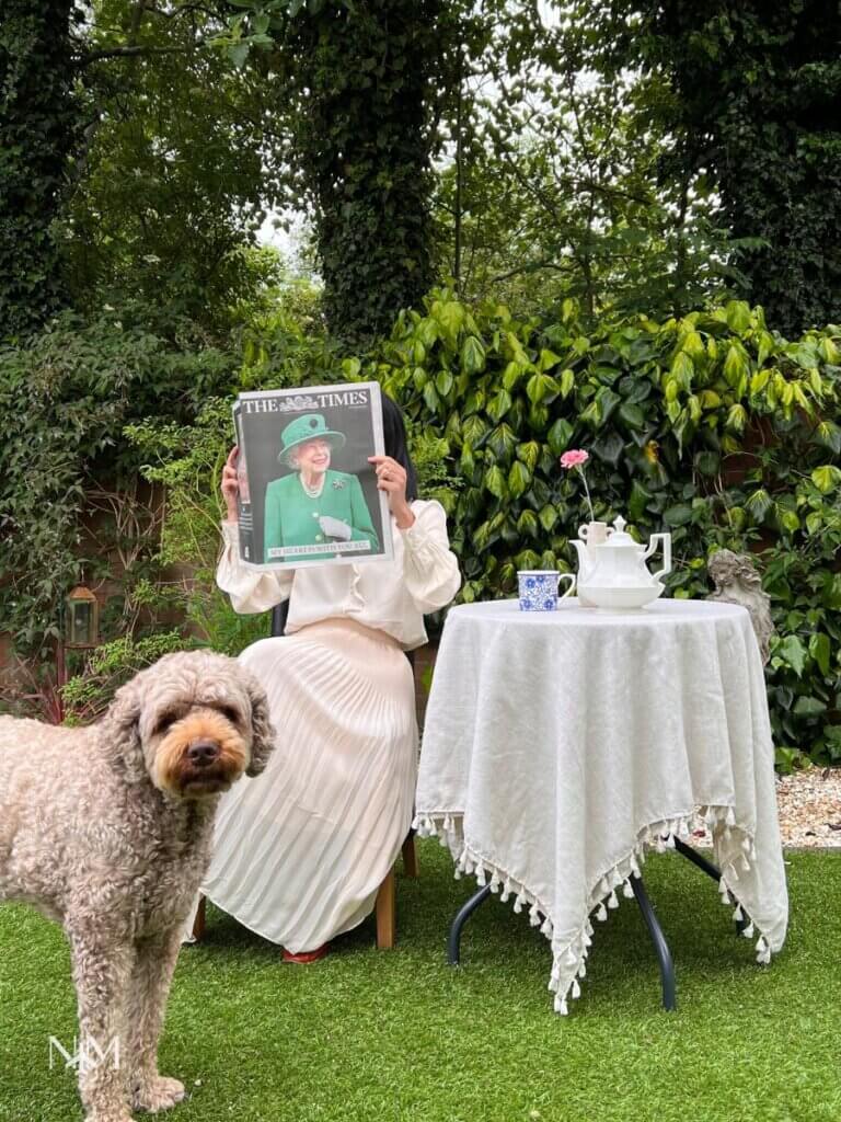pet sitting in the UK - labradoodle Lexi and Beatrice having afternoon tea
